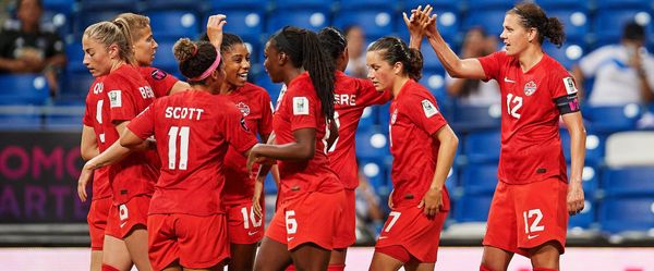 Canada hammers Trinidad at Concacaf W Championship